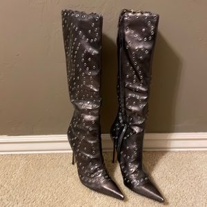 Jennifer Lopez studded gray metallic boots size 10 small scuffs on back worn.